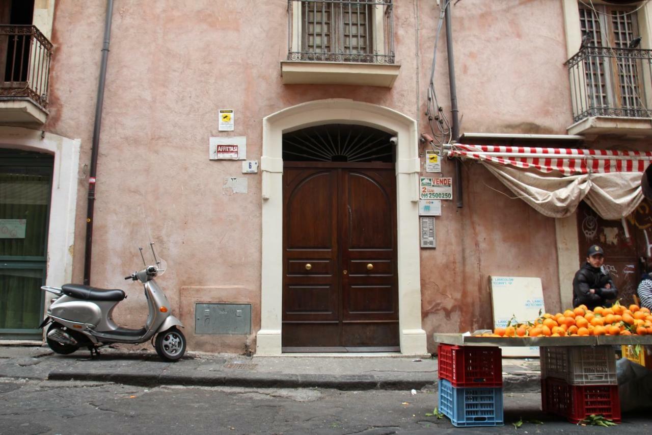 Apartamento Monolocale Il Tindaro Catania Exterior foto